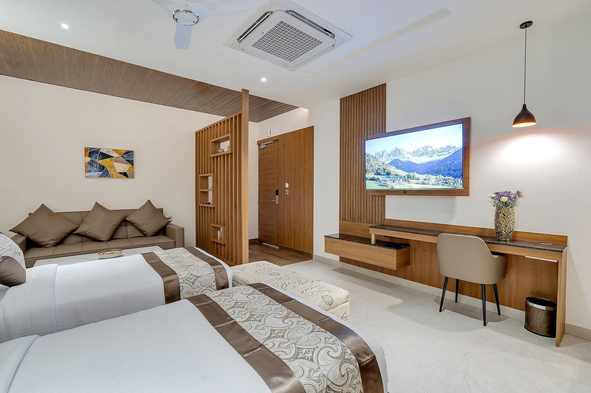 Deluxe Twin Room