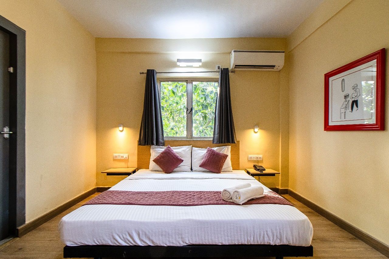 Deluxe AC Room