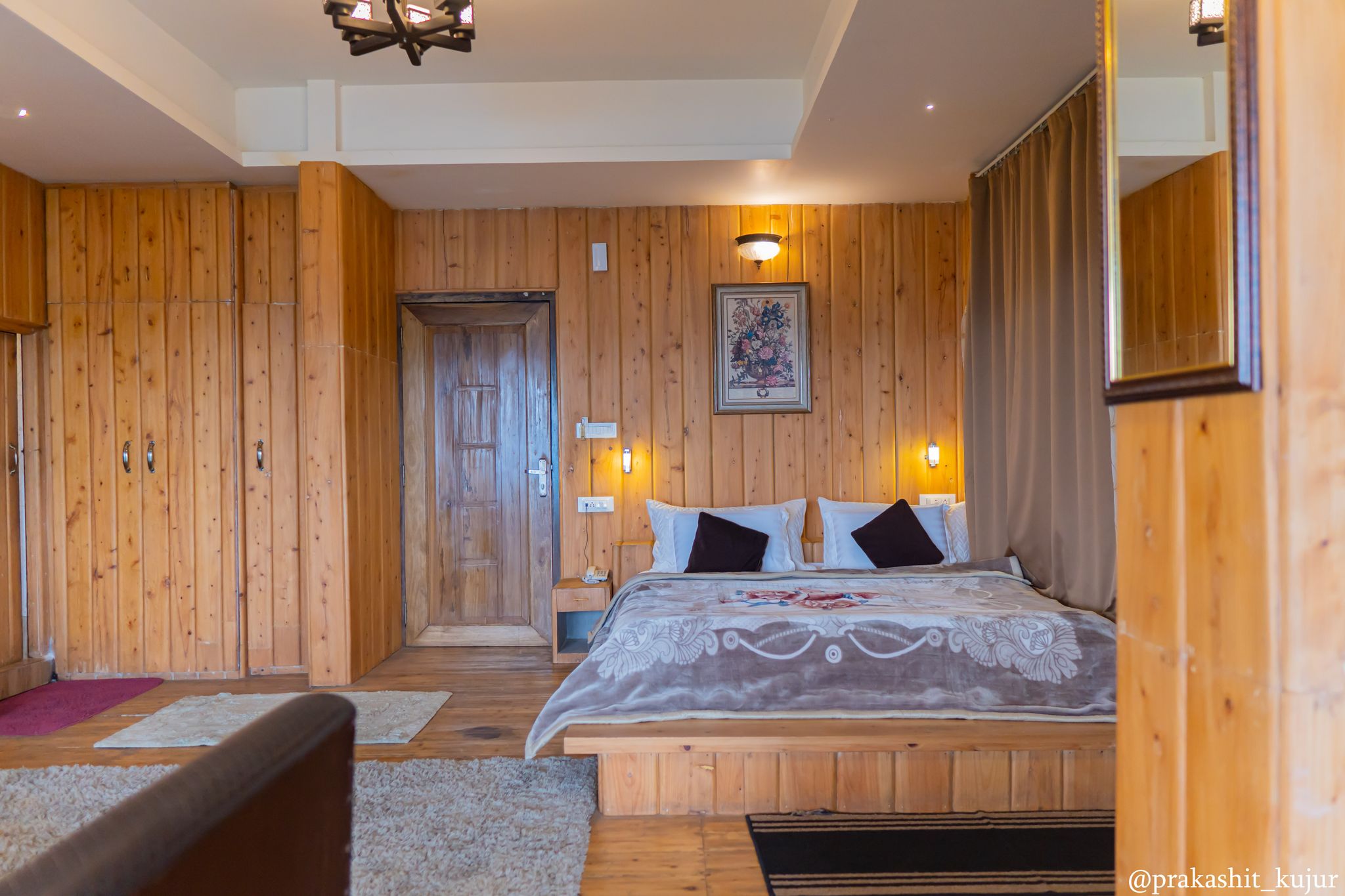 Premium Room with Lake View