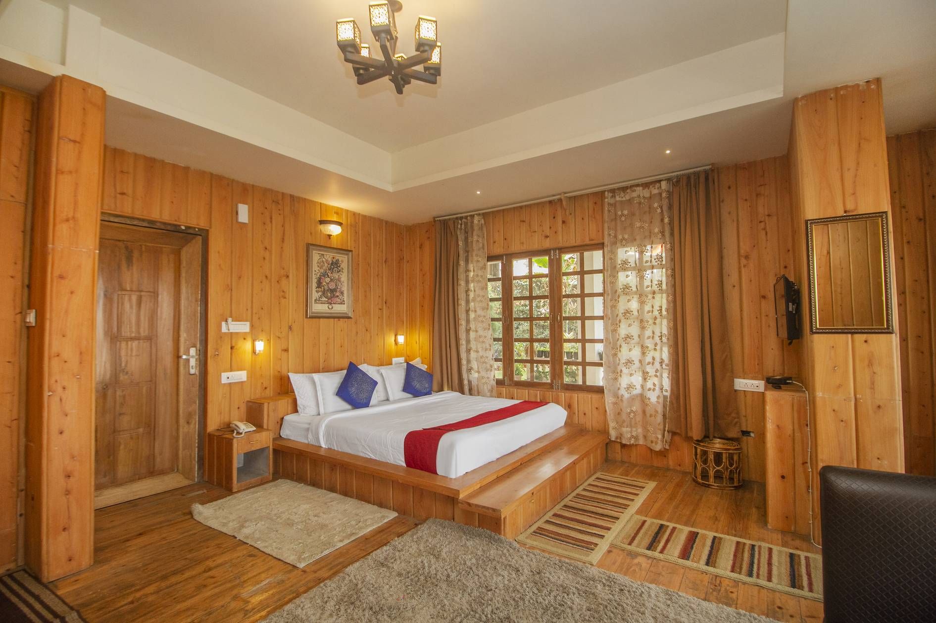 Premium Room with Lake View