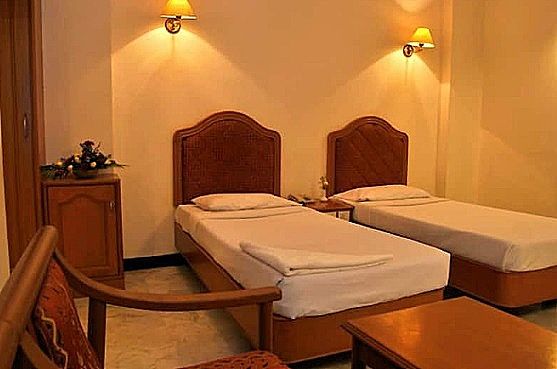 League Hotels and Banquets (Formerly Known as Hotel Atchaya) STANDARD ROOM 2