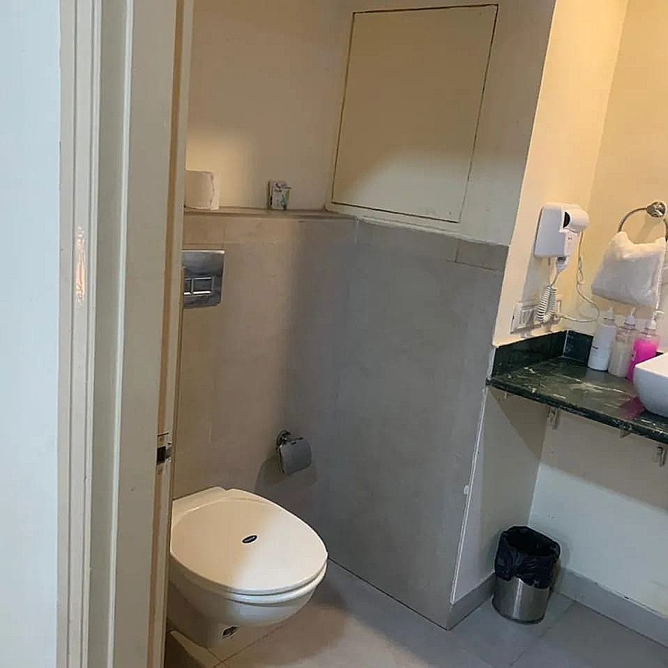 Azure villa Deluxe Room With Balcony  6