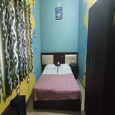 Sunshine Resort  Luxury Suite Room 3