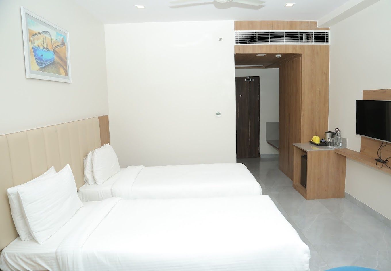 Coral Suite Room