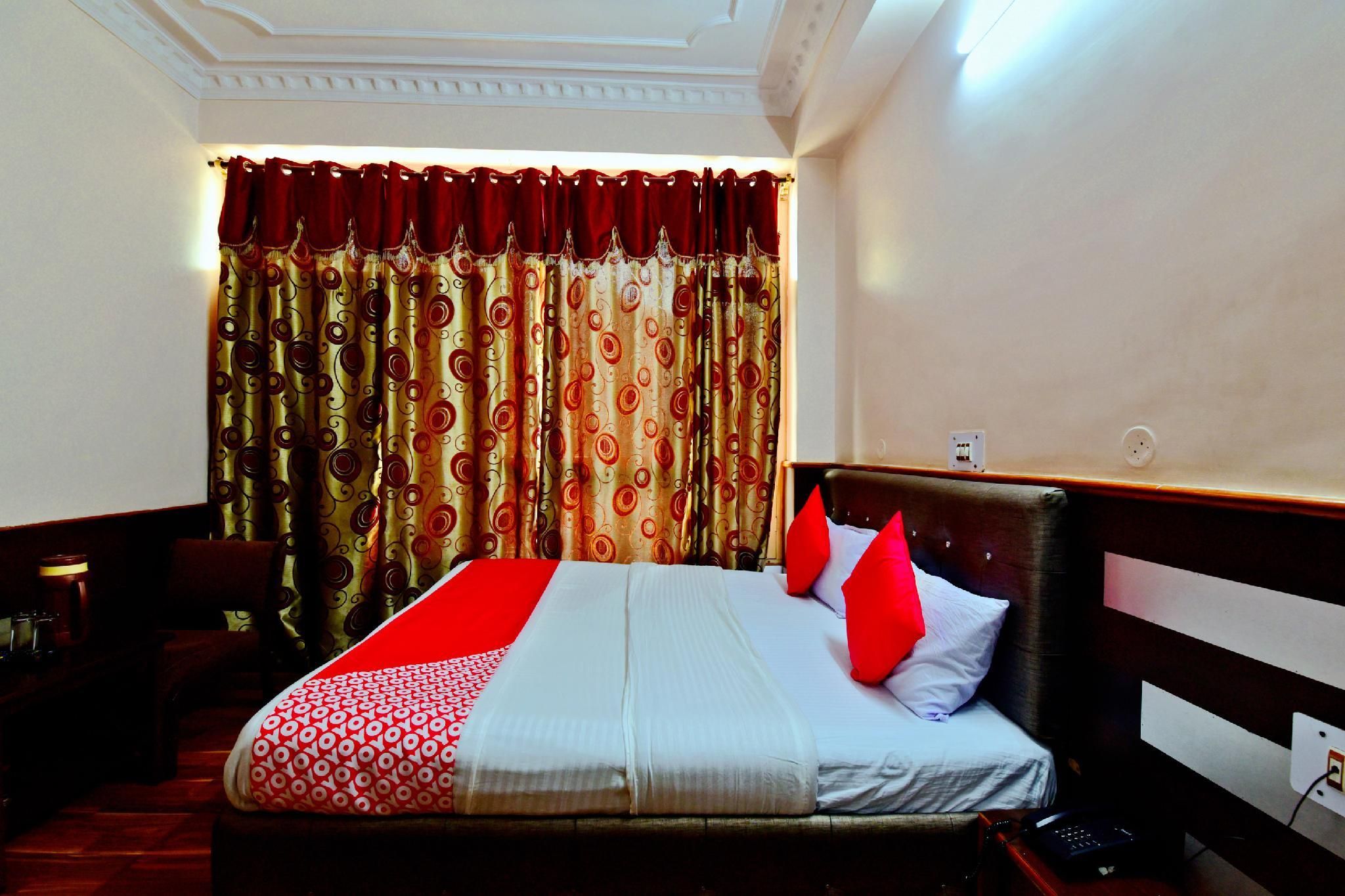 Hotel New Paras Semi Deluxe Non AC Room 2