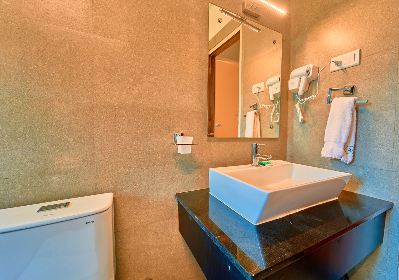 Aj Gable Clouds Homestay by Voye Homes Cowboy Rooms 8