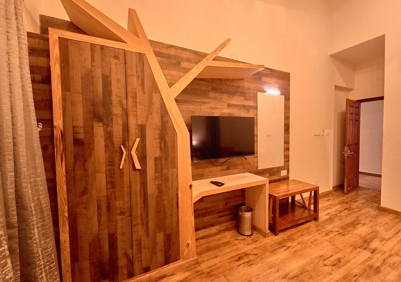 Aj Gable Clouds Homestay by Voye Homes Tea Tree Room 11