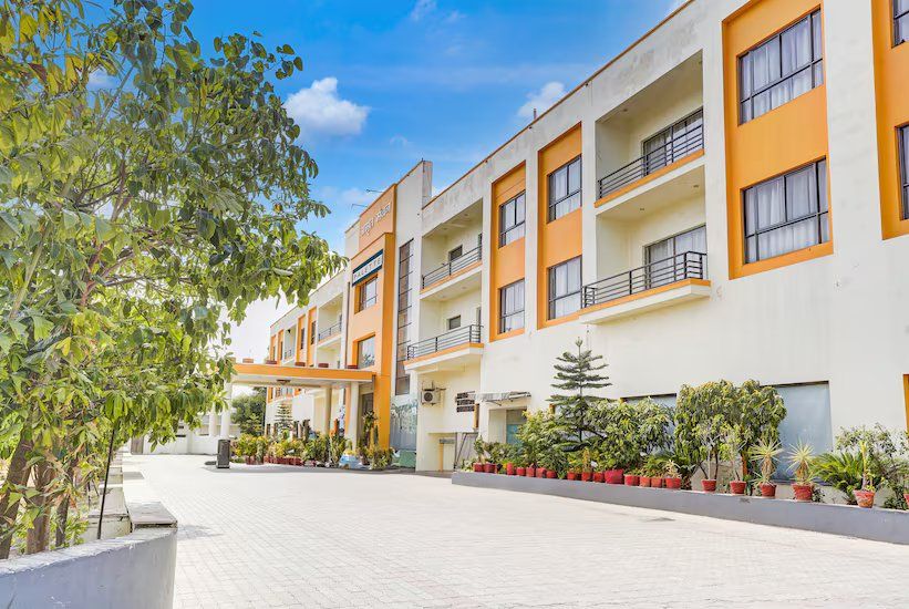 Hotel Amrit Manthan
