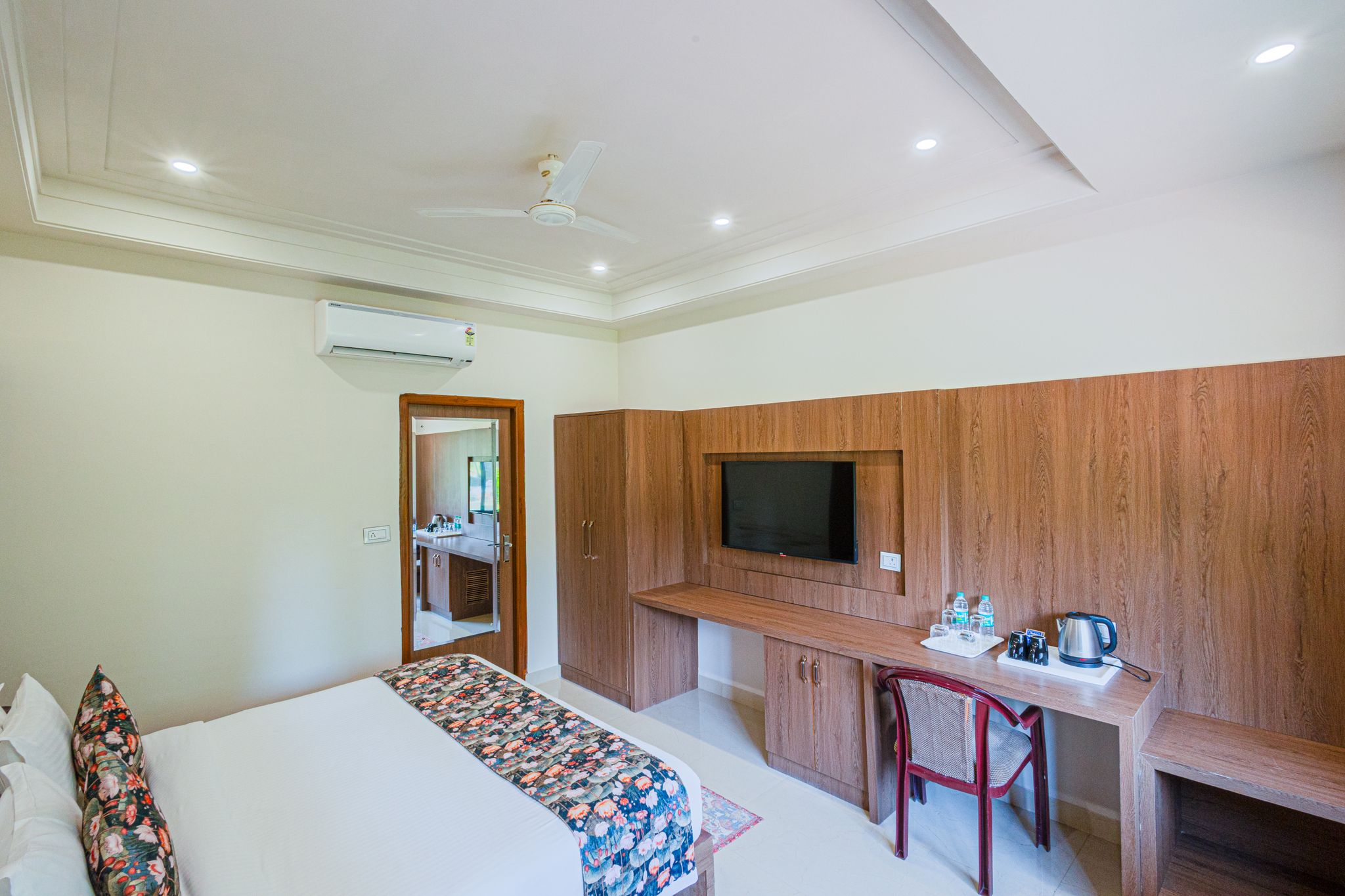 Bamboo Saa Sunrise Wedding & Wellness Resort, Jaipur Regal Classic Room with Garden 2