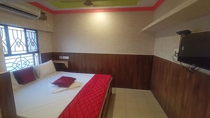 MGR Park Inn Deluxe Double Room 7
