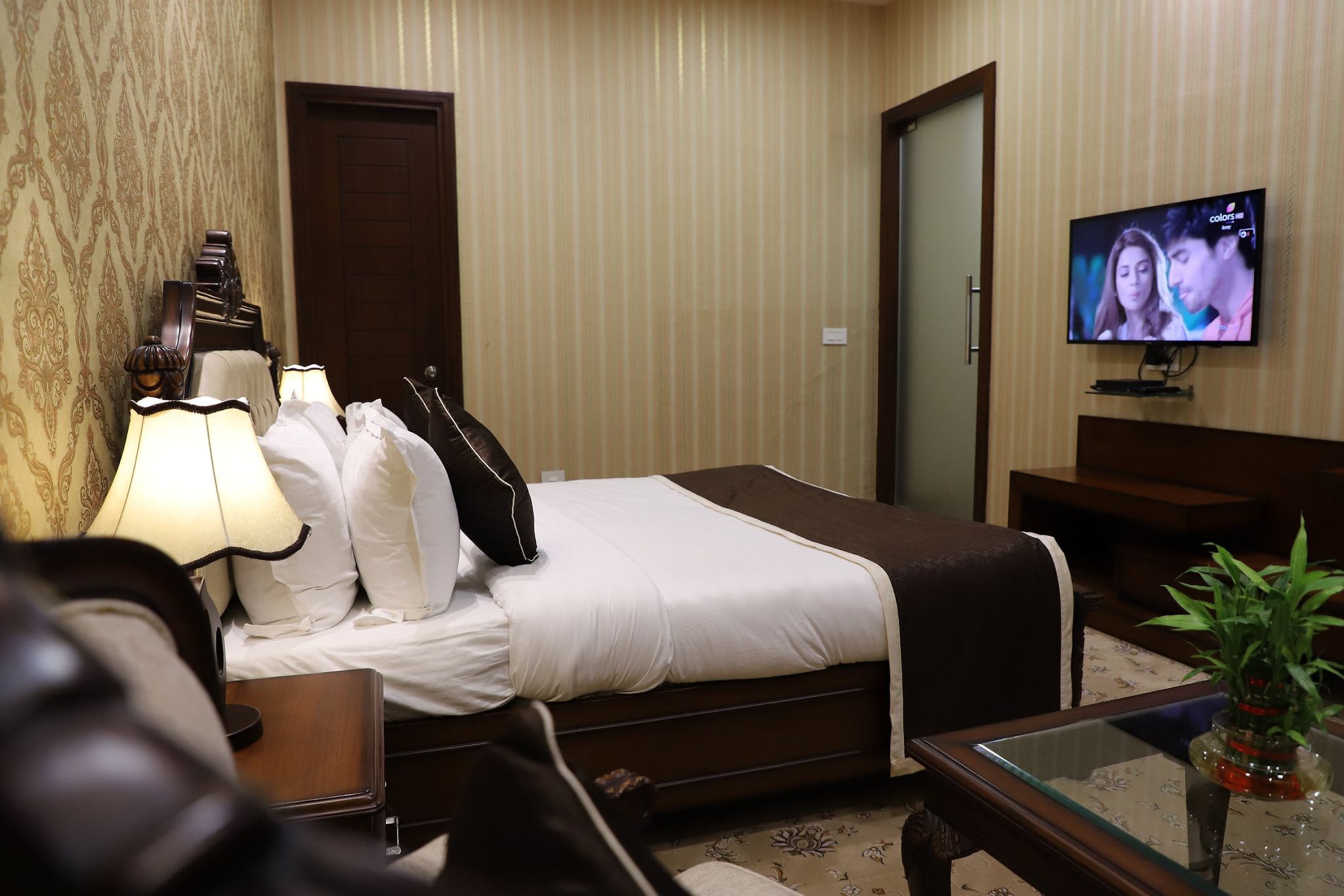 HOTEL VRC Executive Room 11