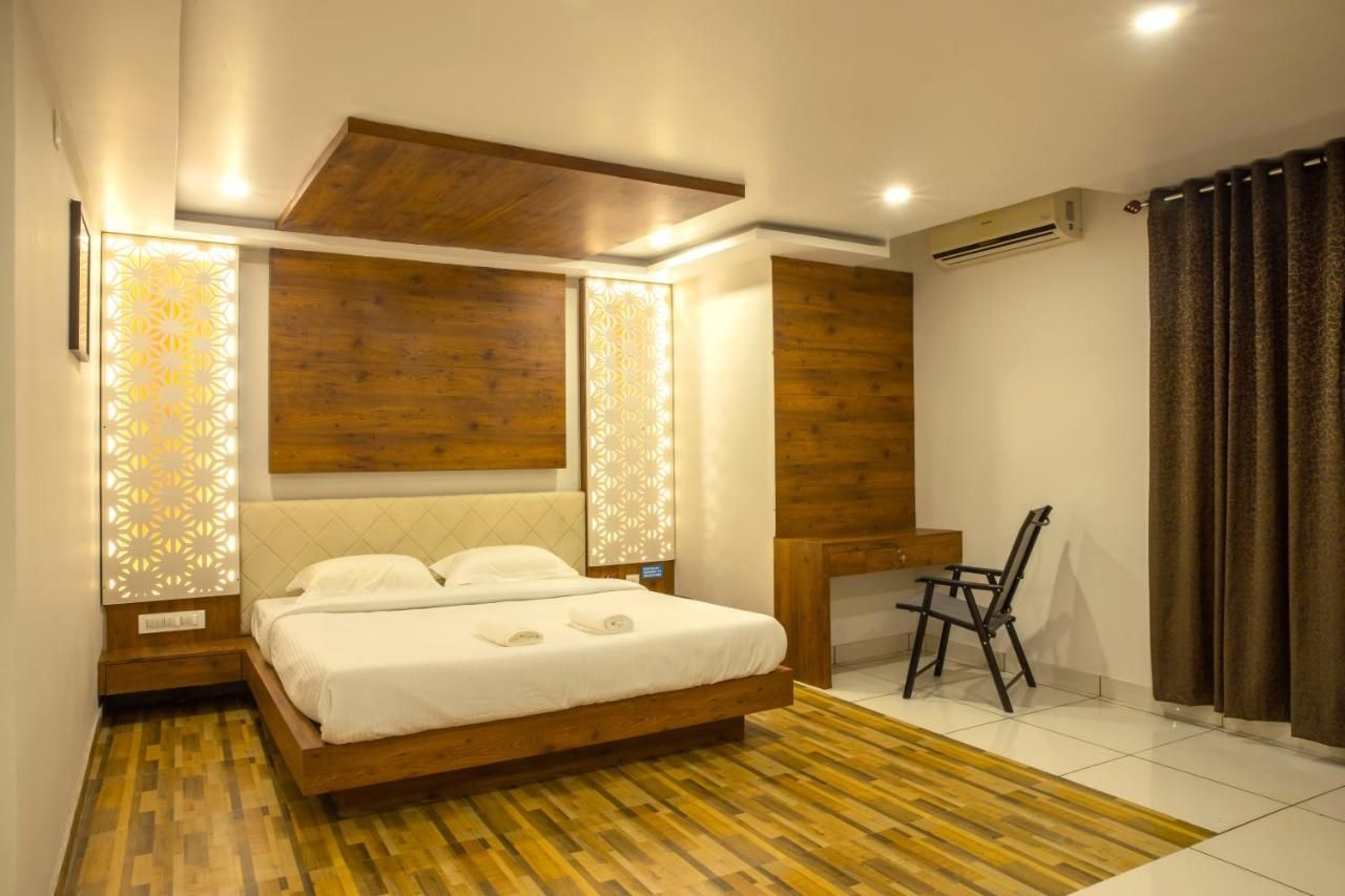 Oaks Residency Standard AC Room