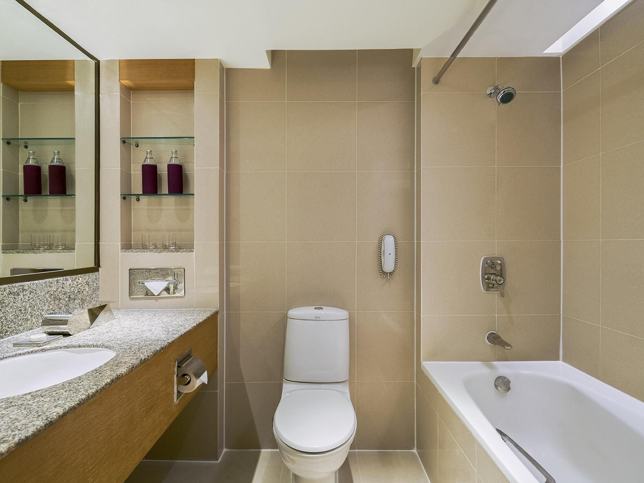 Grand Mercure Bangkok Atrium Superior Room with 1 King Bed 5