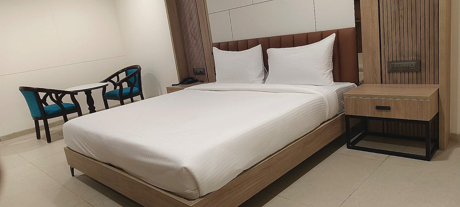 Hotel Shubham Prestige Kandlakoya Executive  Room 5