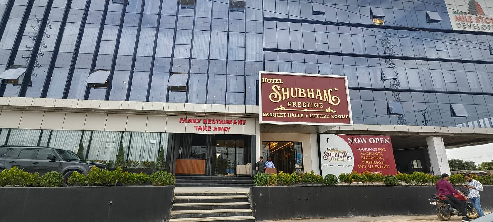 Hotel Shubham Prestige Kandlakoya