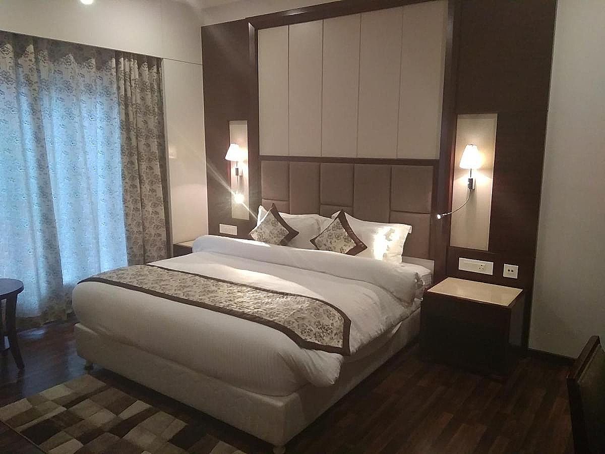 KL7 Hotel and Banquets Twin Bed