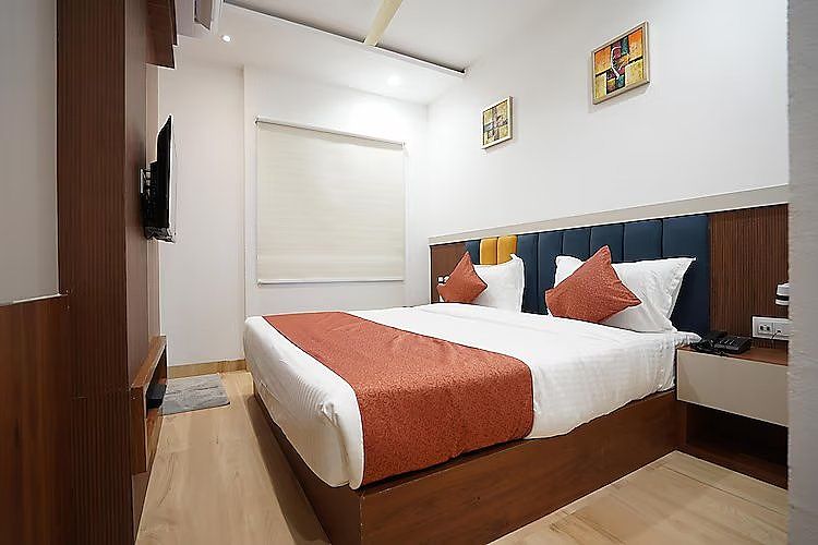 Hotel Rudravue Standard Room 3