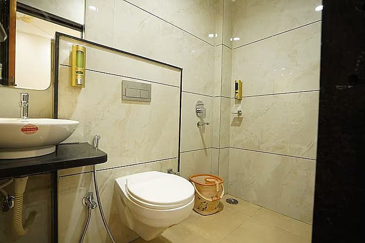 Hotel Rudravue Standard Room 7