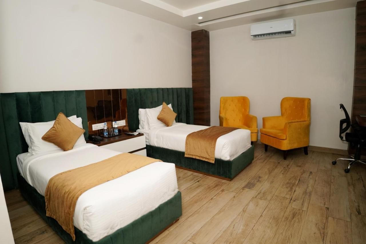 Executive Room