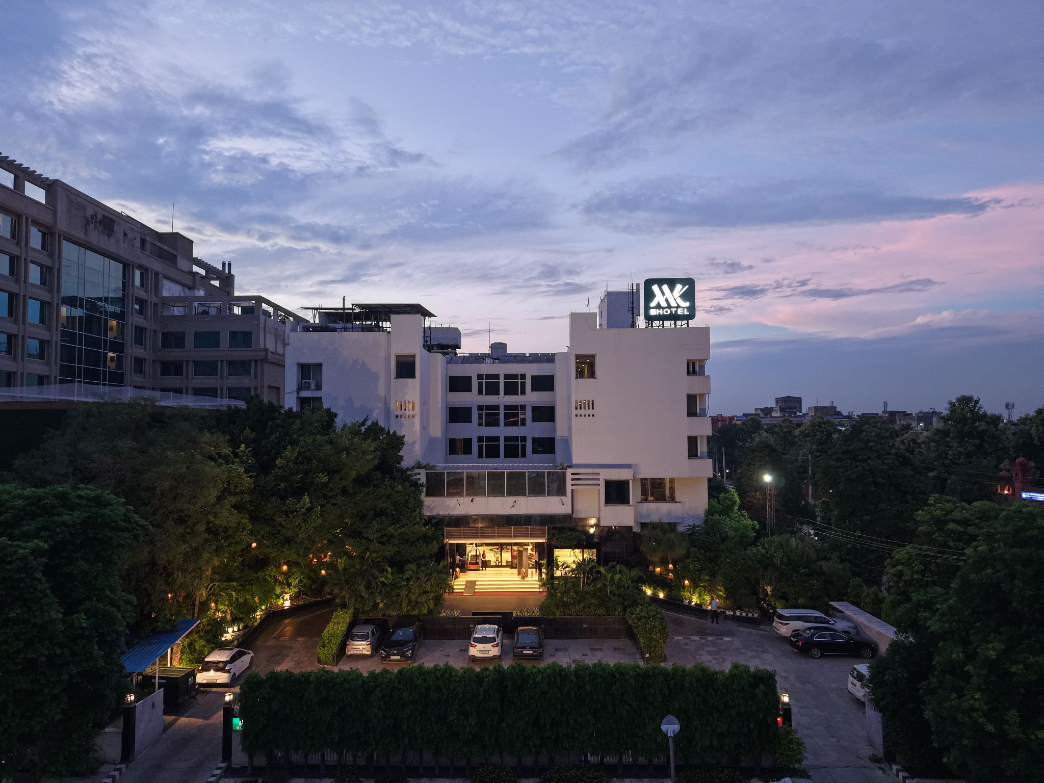M K Hotel