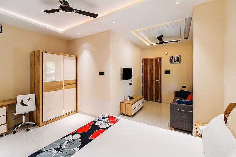 Suite Studio Apartment