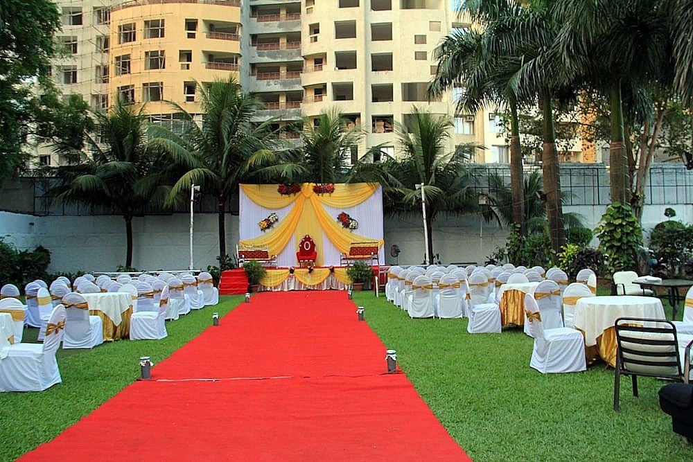 Outdoor banquet area