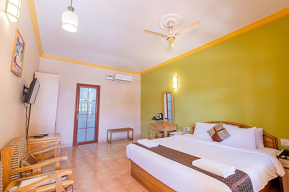 Alcove Beach Resort Standard Double Room 3