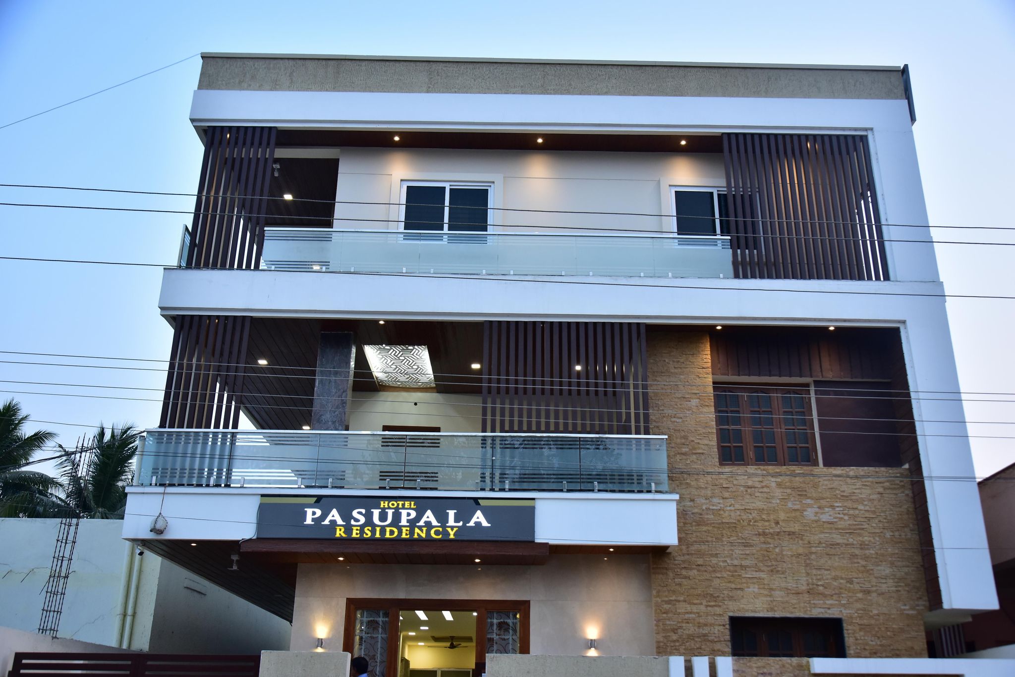 Hotel Pasupala Residency