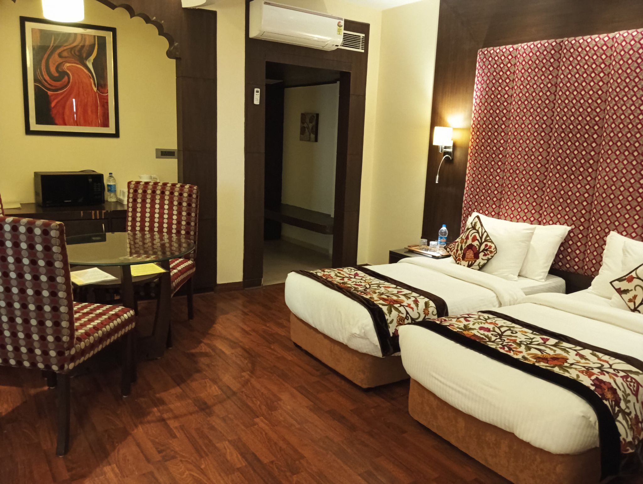 Deluxe Family Interconnected. (Shrine View)