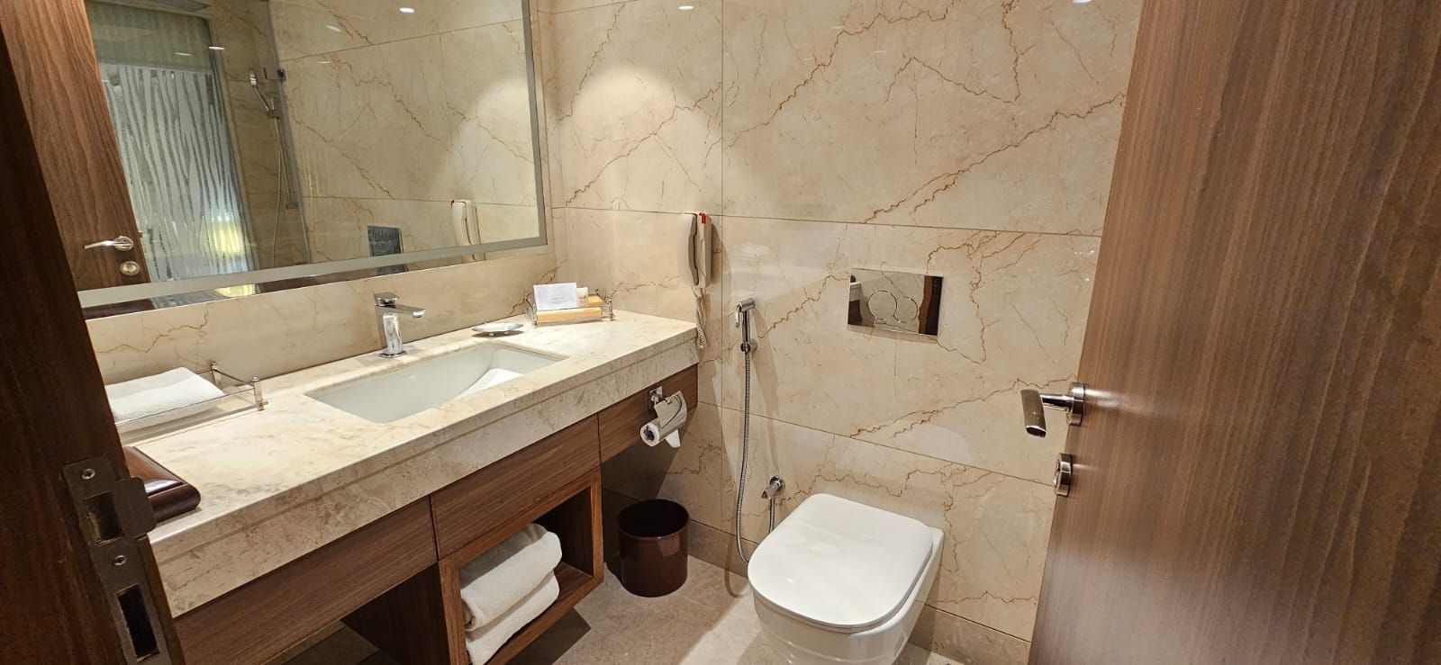 Jaypee Siddharth PREMIUM ROOM 4