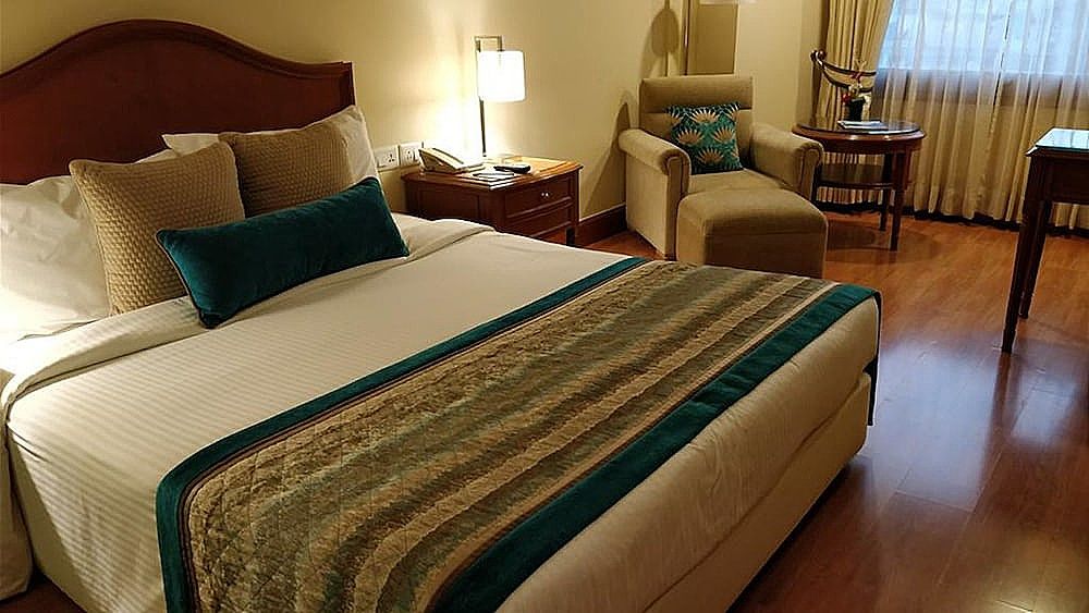 Jaypee Vasant Continental Deluxe Room 8