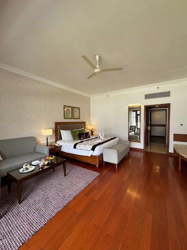 Jaypee Residency Manor Deluxe Room (Residency Tower)