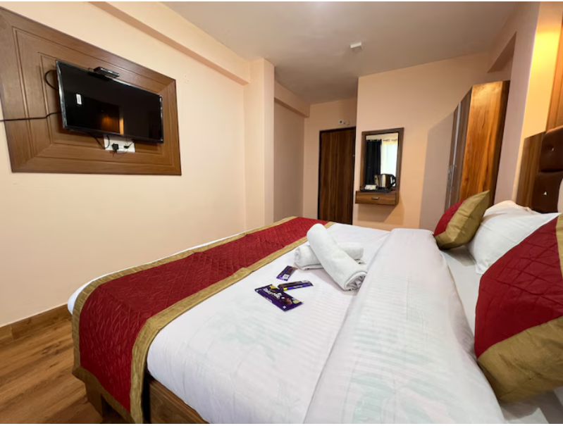 Superior Room with Balcony Mountain View