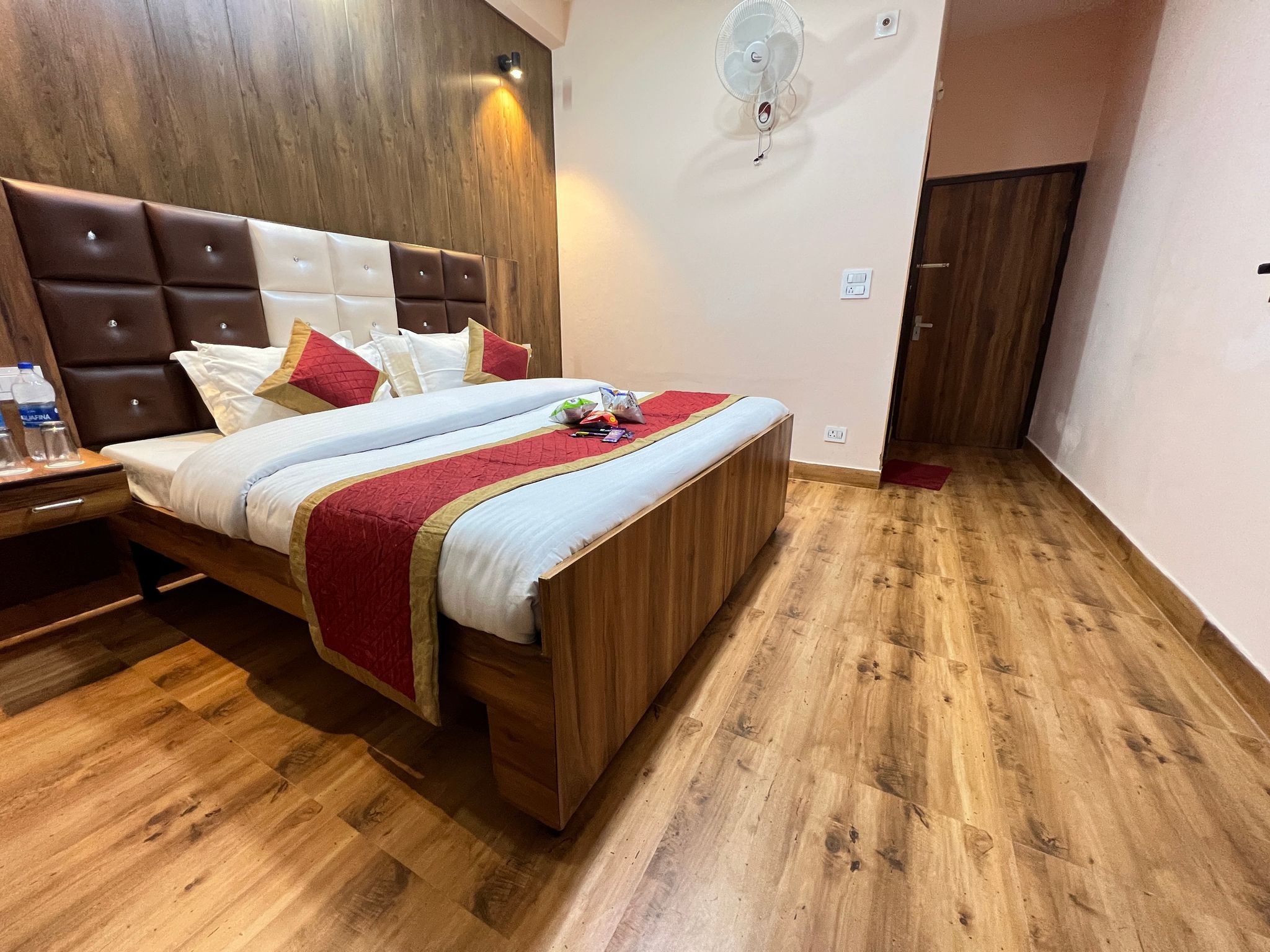 Hotel Canadian Cottages Deluxe Room Without Balcony non View 11