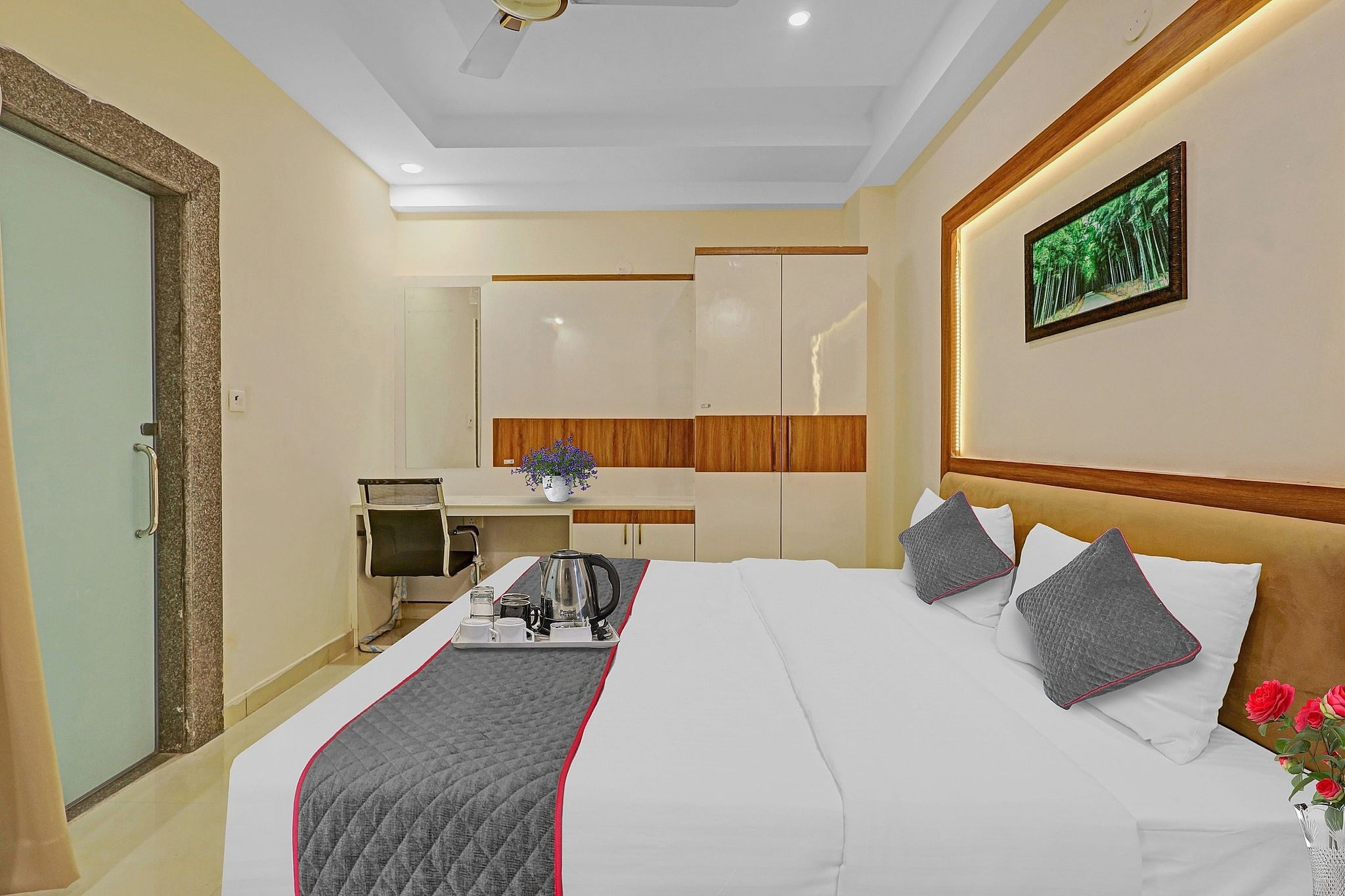 Townhouse Lucky Grand Palace Classic 10