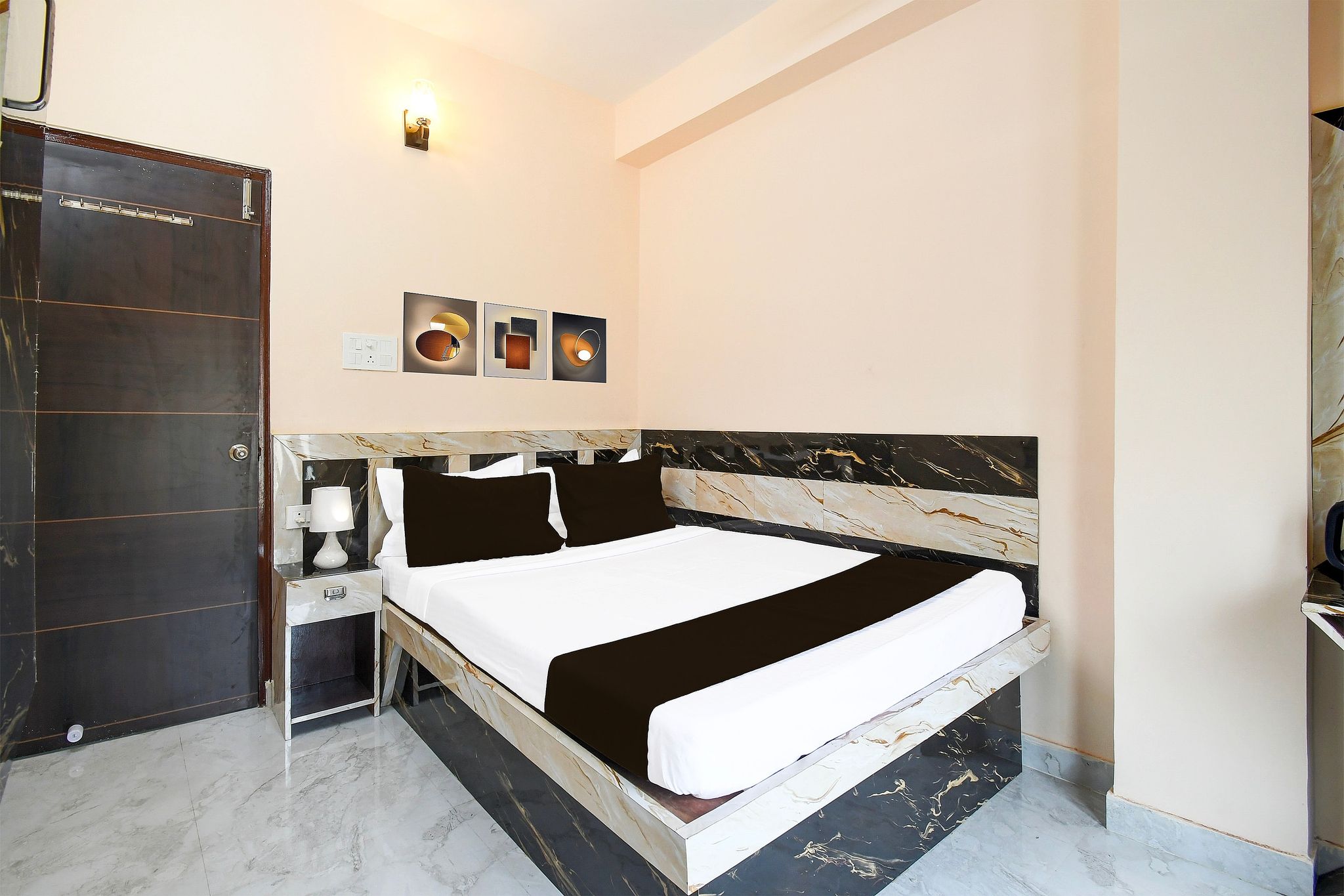 Hotel O Shivam Regency Near Acropolis Mall Classic 20