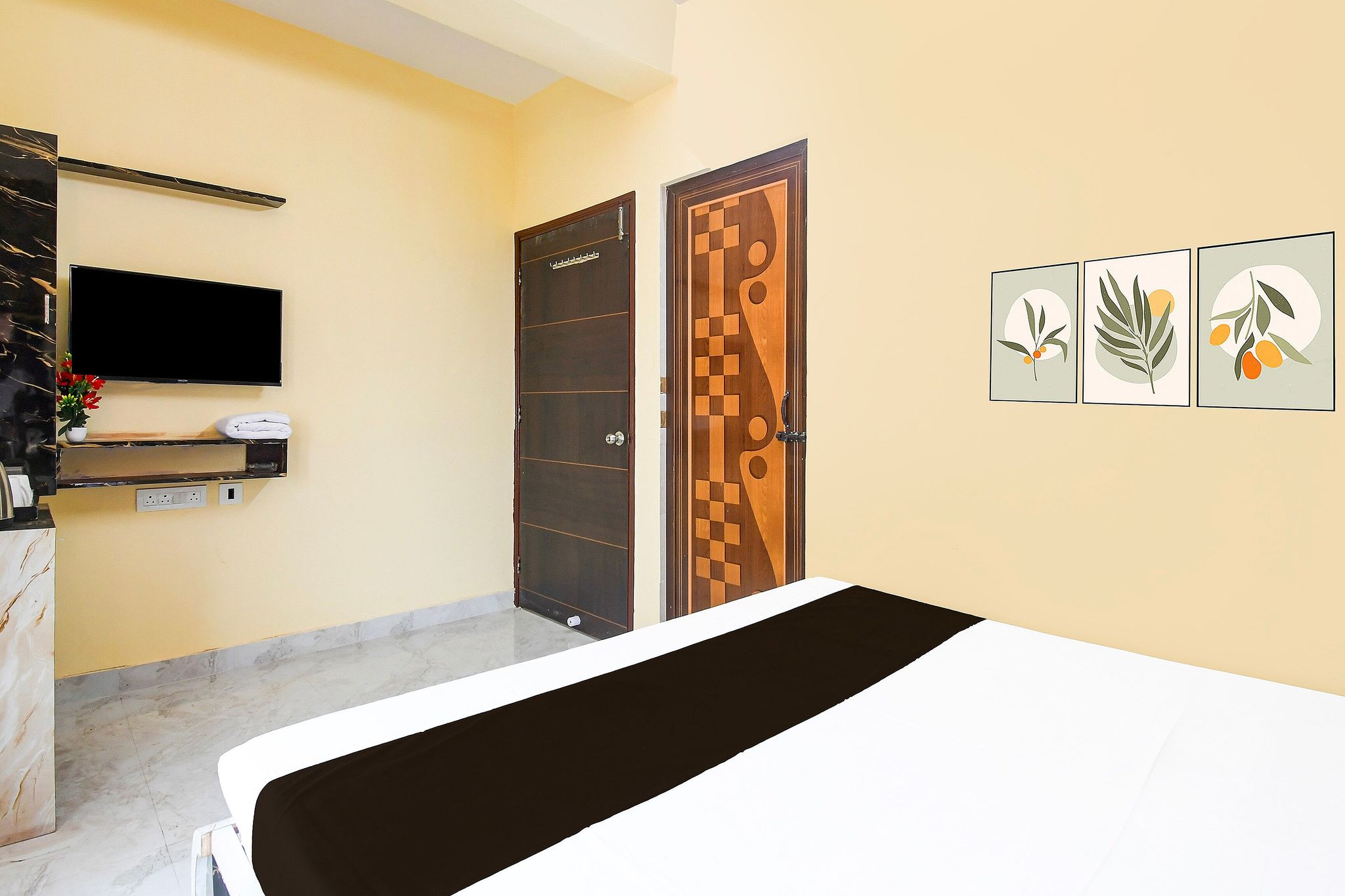 Hotel O Shivam Regency Near Acropolis Mall Classic 9