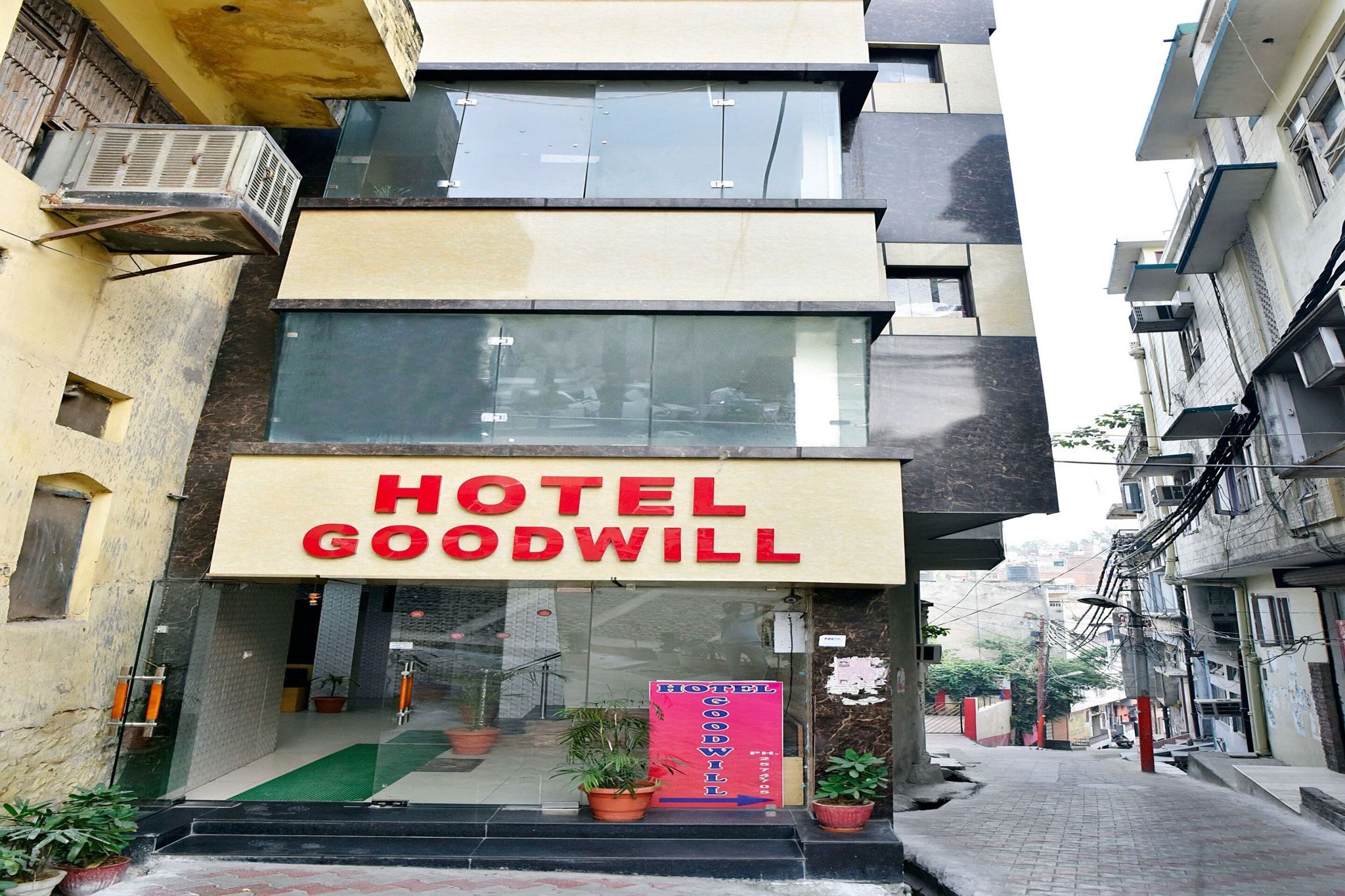 Super Hotel O Jammu Near Ragunath Bazaar Formerly GoodWill