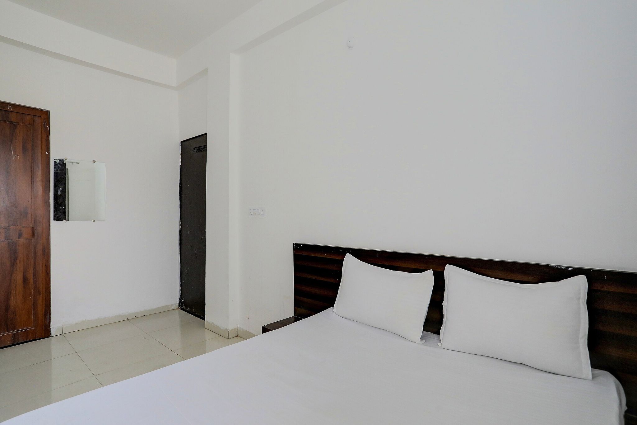 Hotel O Regal Park Classic 6