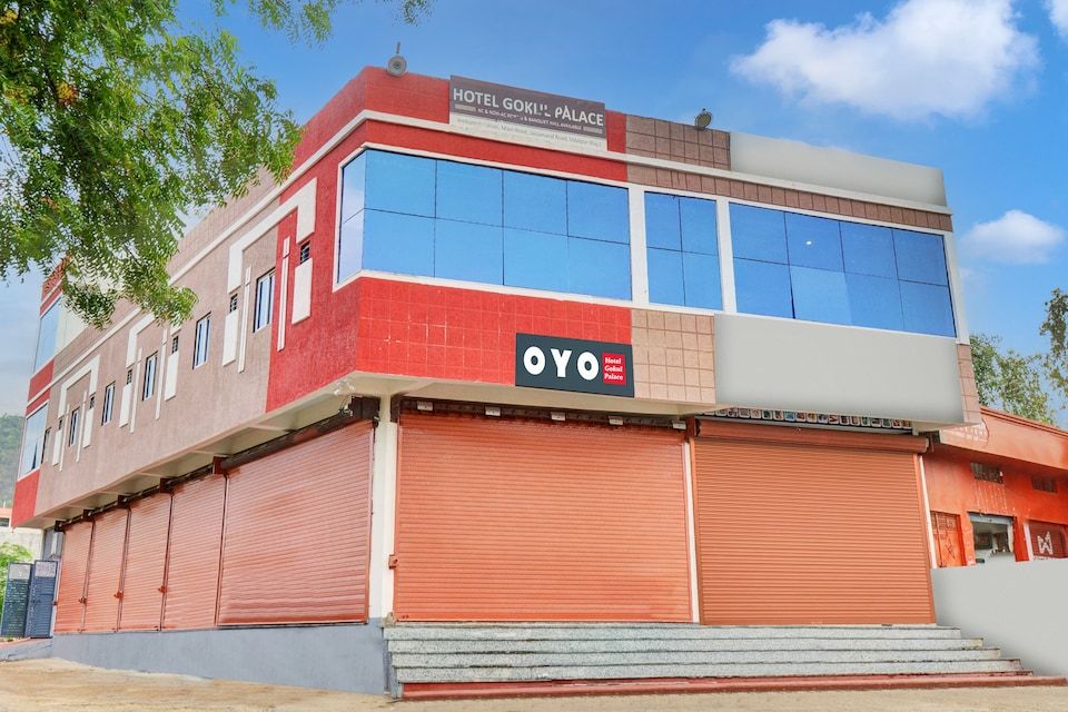 Hotel O Gokul Palace