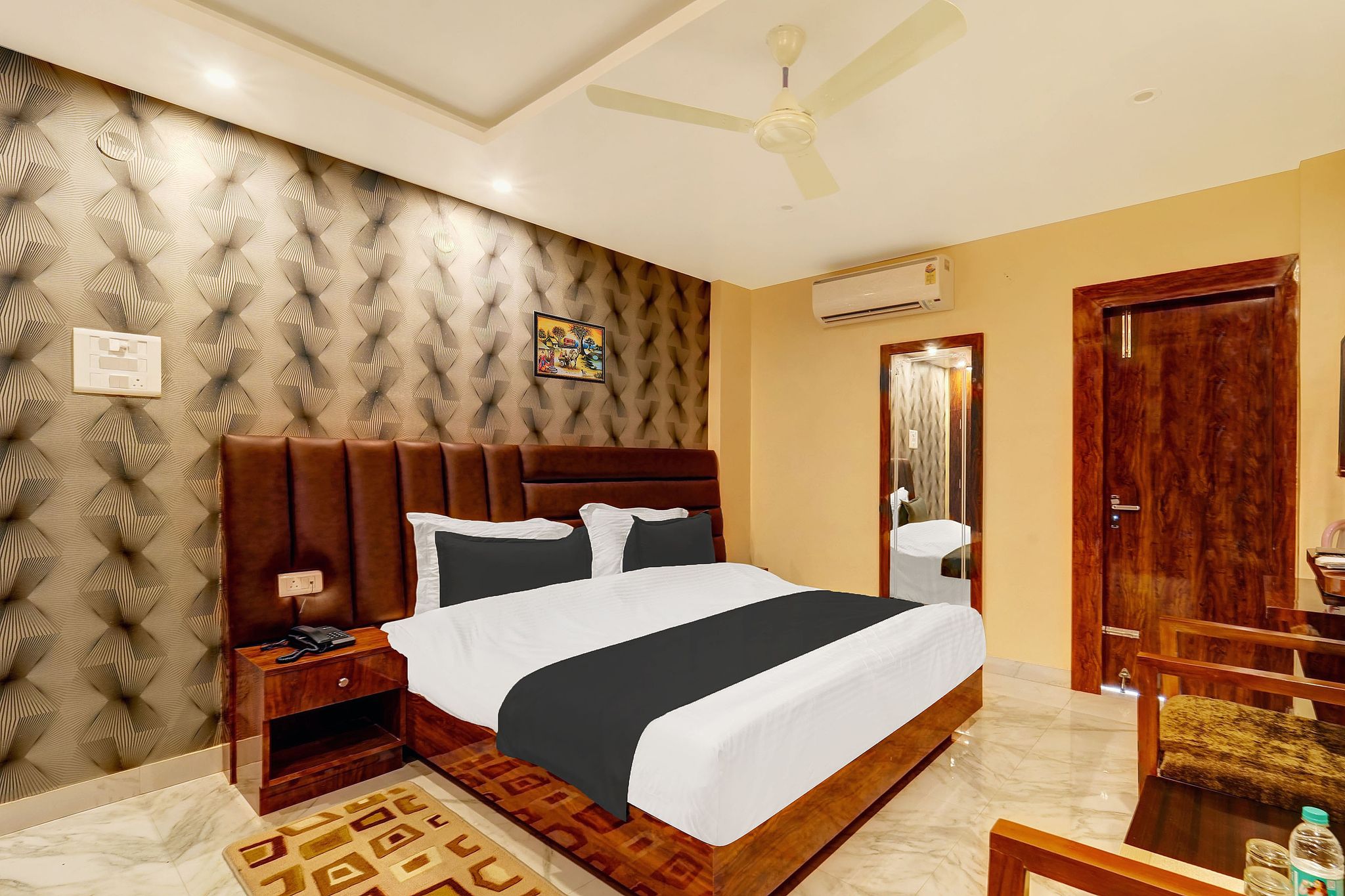 Super Townhouse OAK The Dev Regency Super Deluxe Room 2