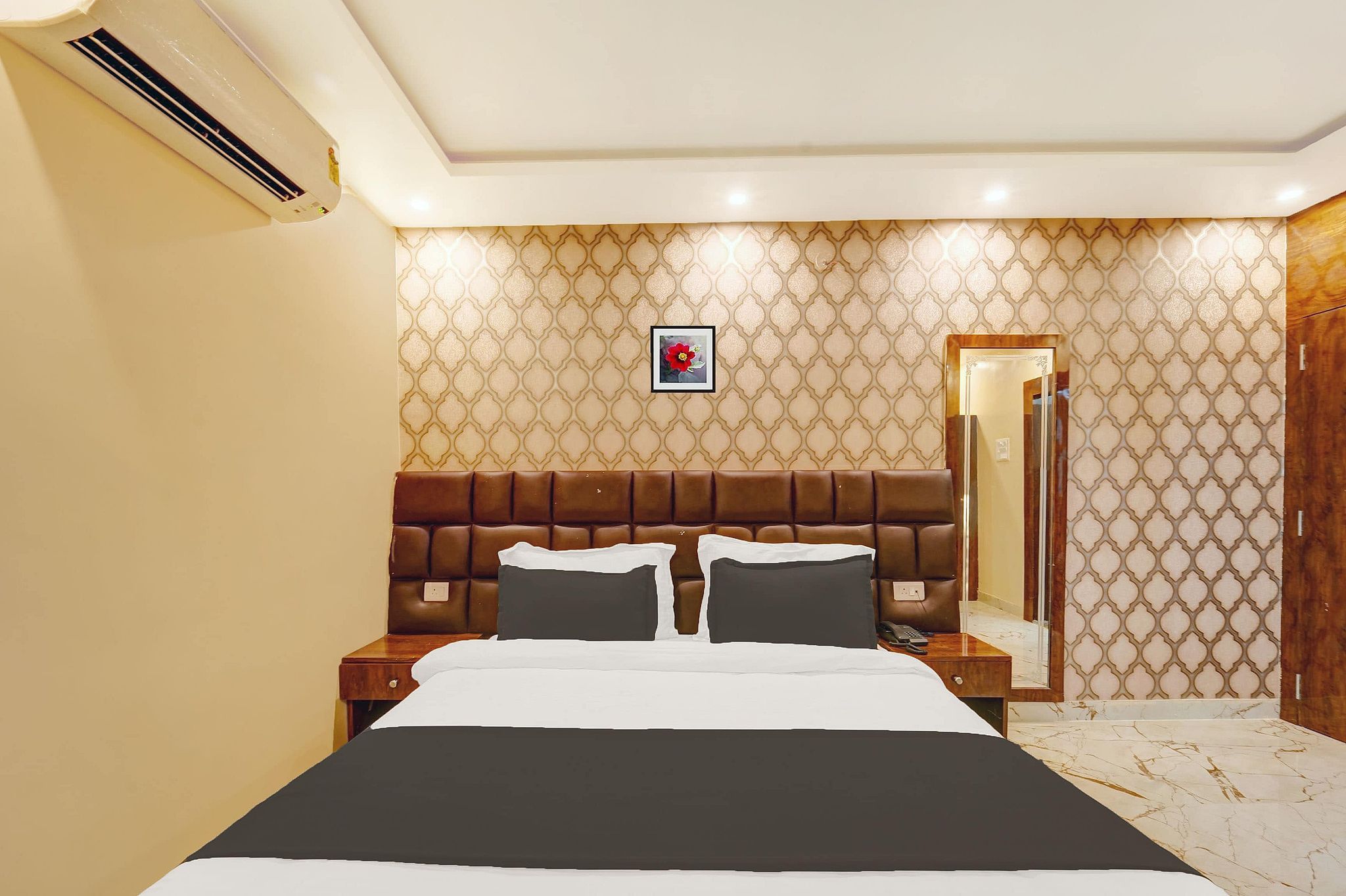 Super Townhouse OAK The Dev Regency Super Deluxe Room 14