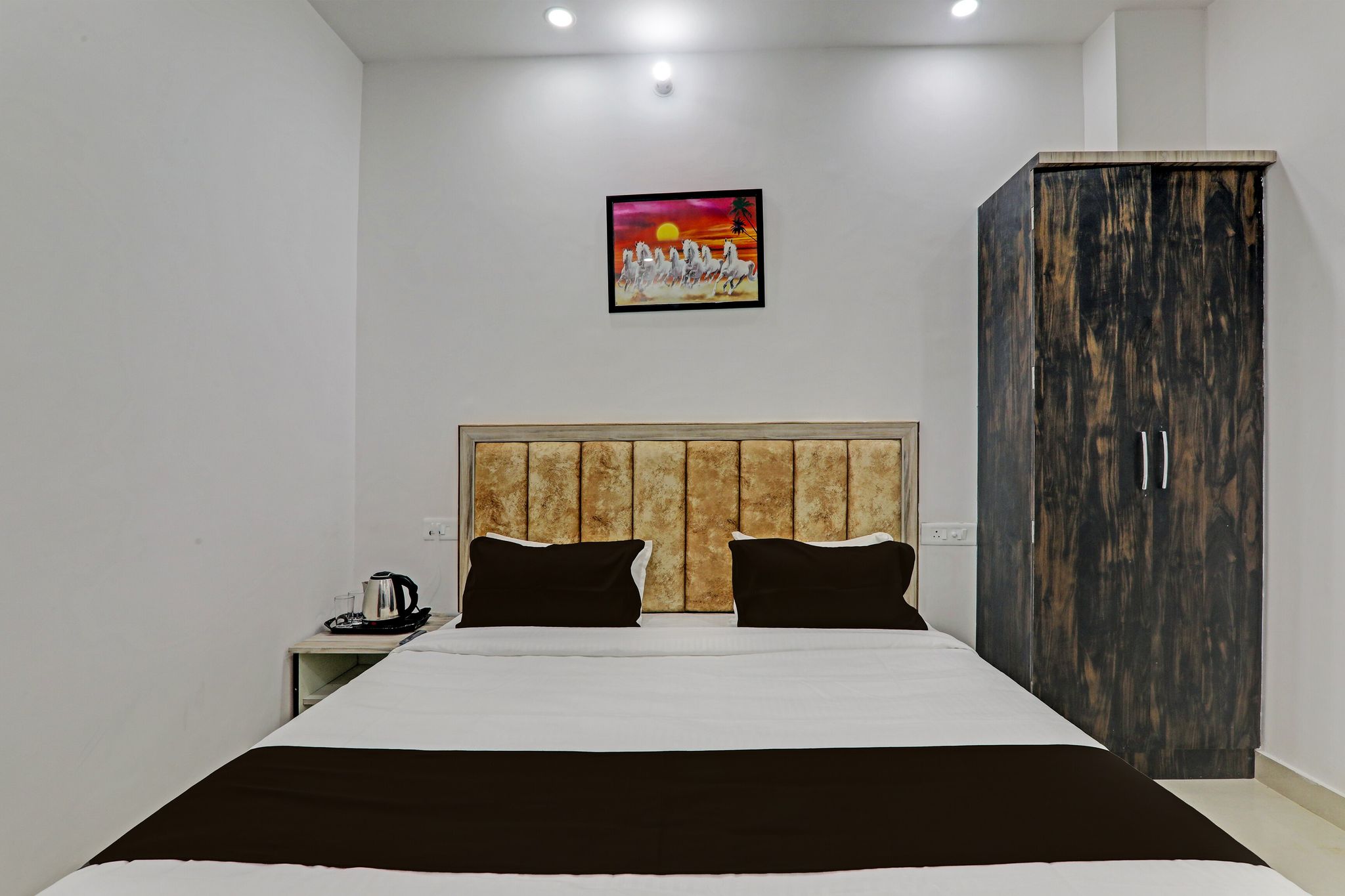 Super Hotel O 820943 Hotel The Vindh Classic 3