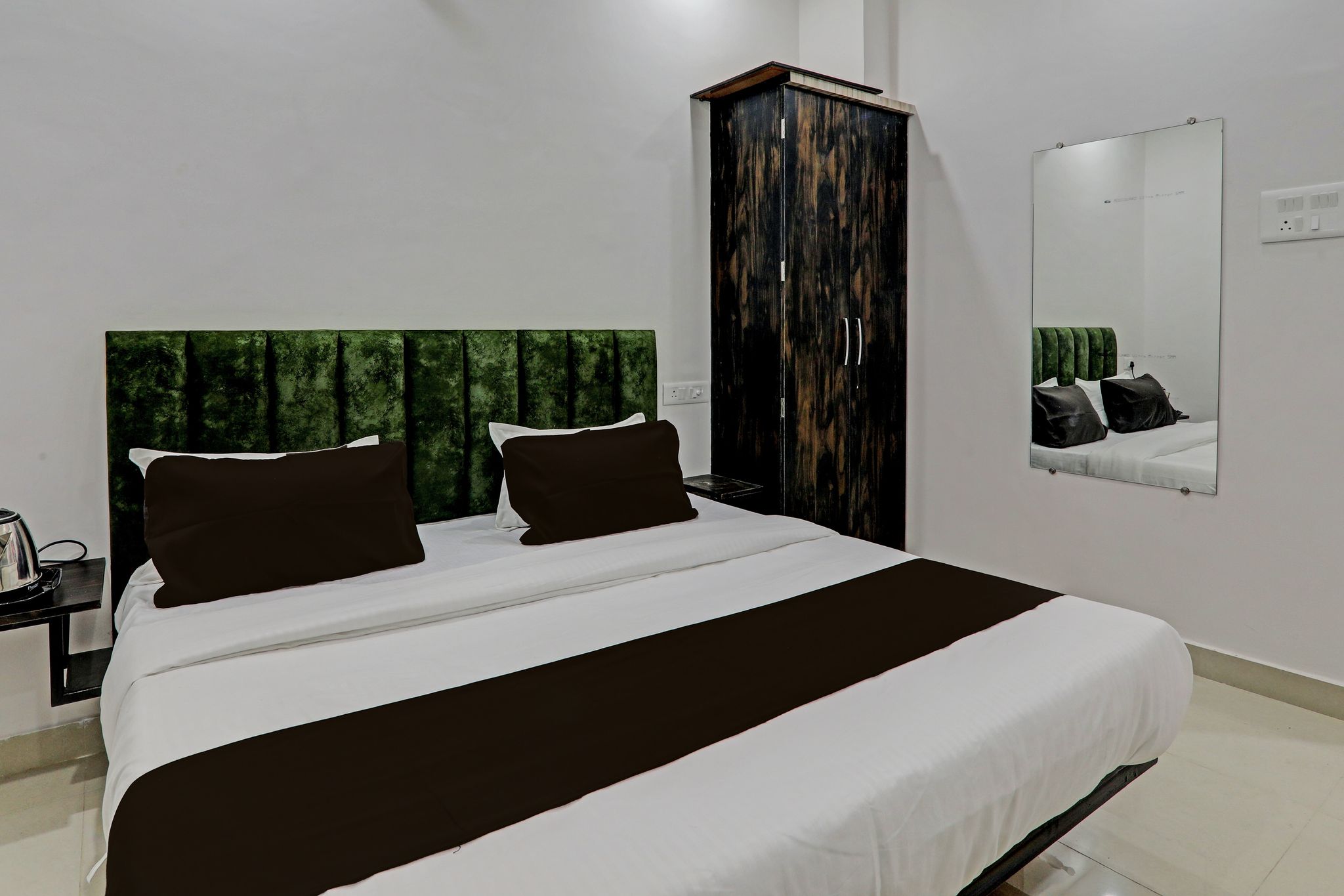 Super Hotel O 820943 Hotel The Vindh Classic 9