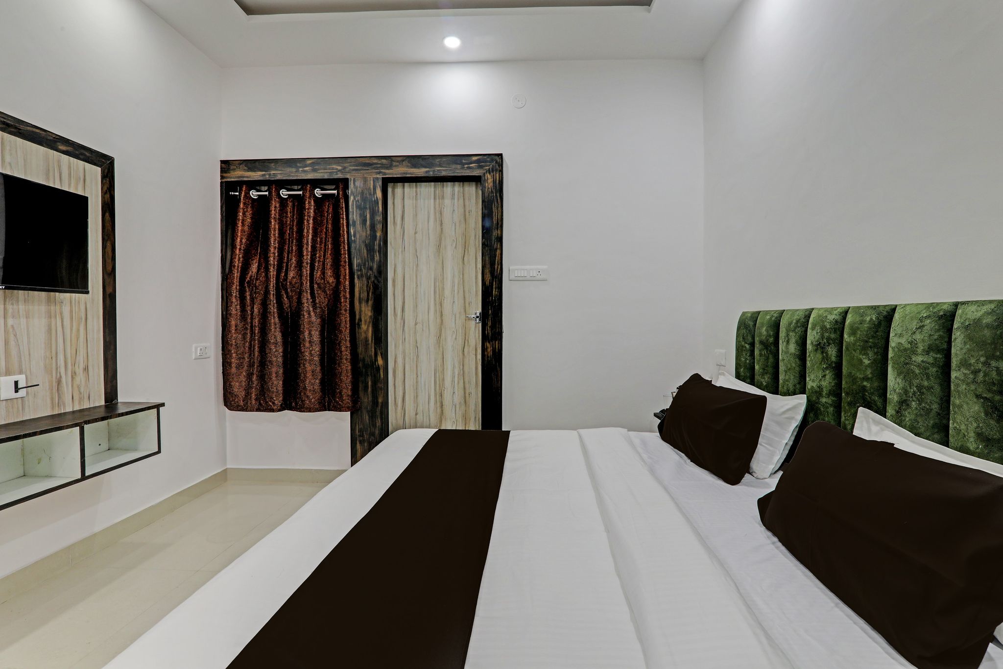 Super Hotel O 820943 Hotel The Vindh Classic 7