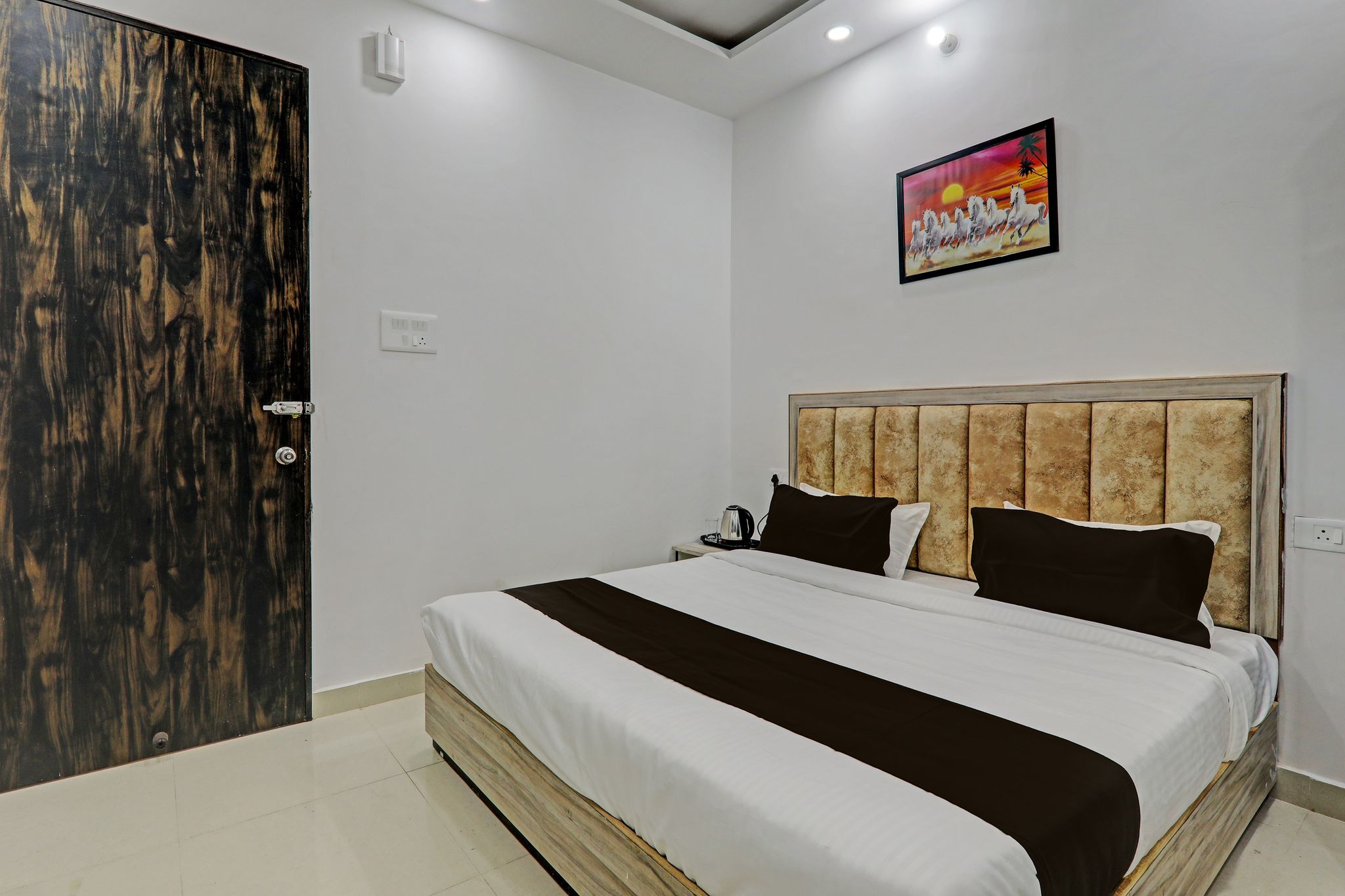 Super Hotel O 820943 Hotel The Vindh Classic 4