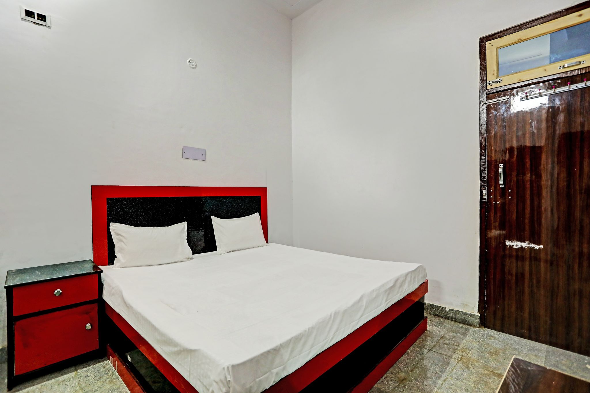 Super Hotel O by OYO THE KING HEAVEN Classic 3