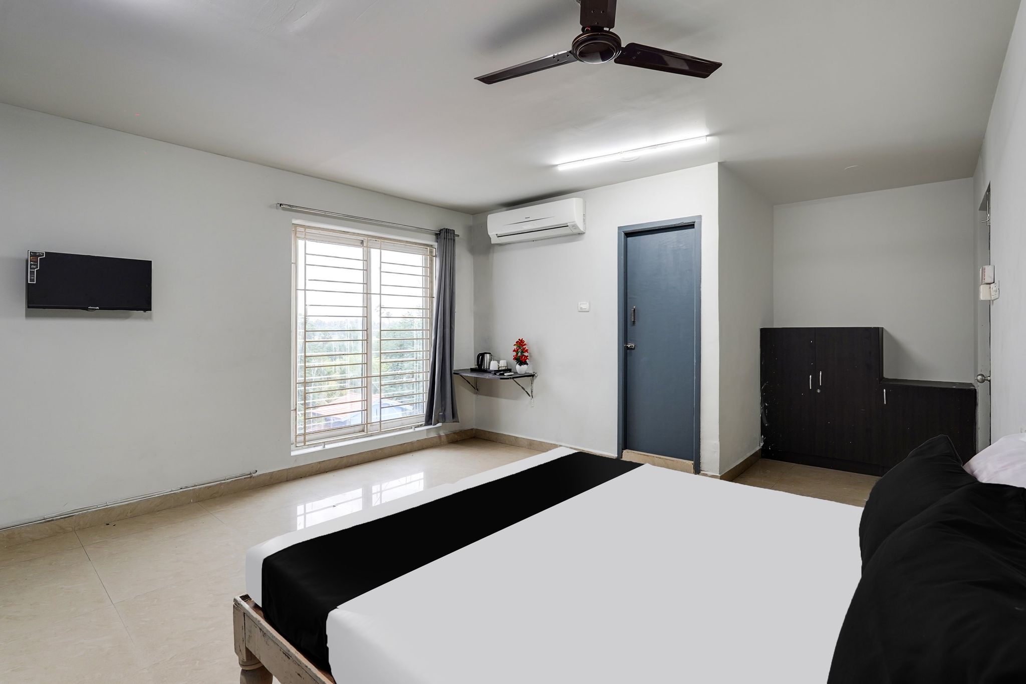 Super Hotel O ECR Stays Near Nemmeli Beach Formerly GVS Homes Classic 11