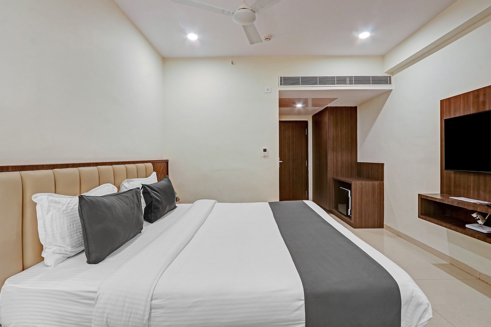Townhouse Meghalaya Hotel - Gajuwaka Classic 9