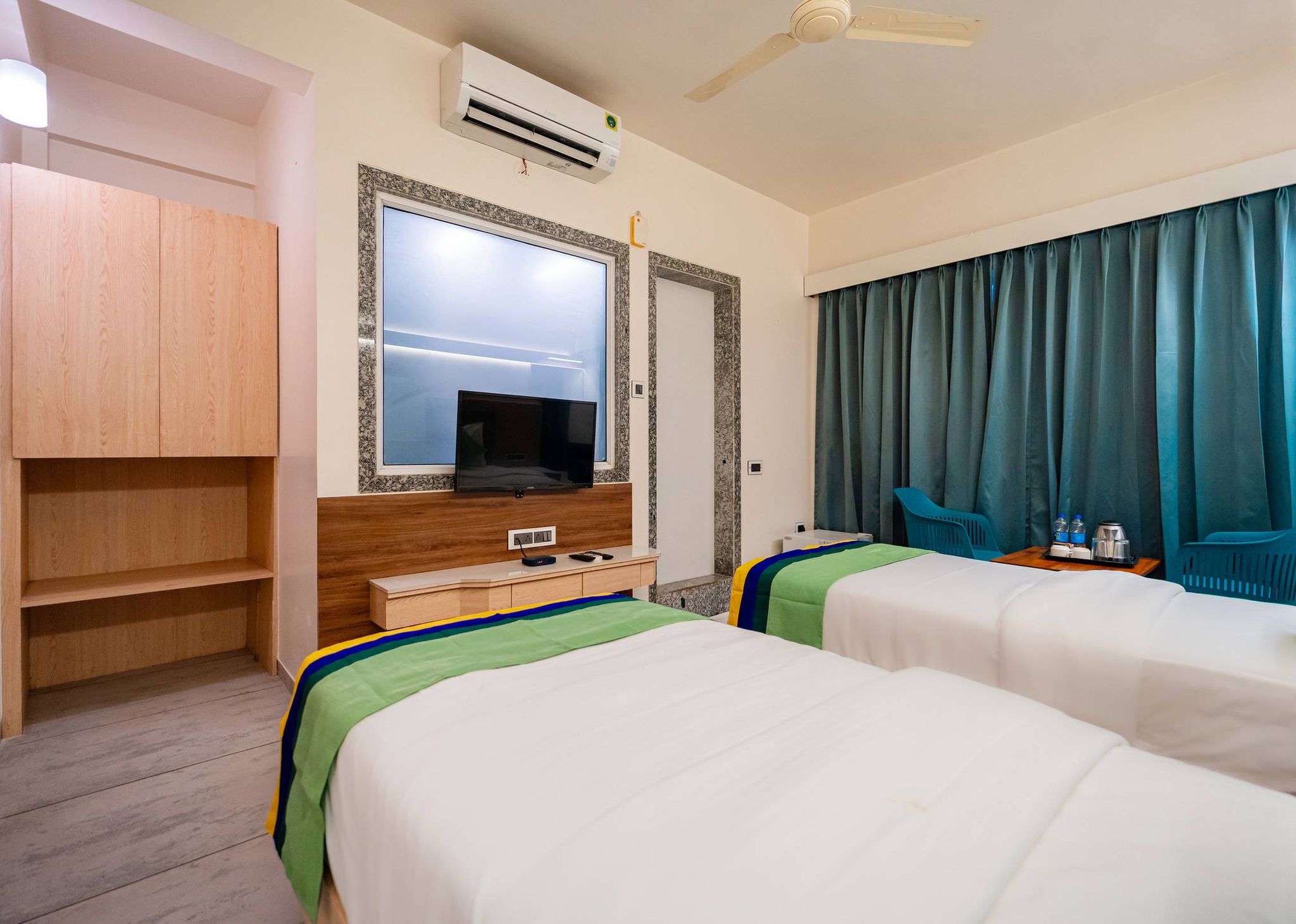 Treebo Sai Rekha Inn Deluxe Room 10